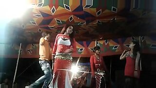 bhojpuri boobs press dance